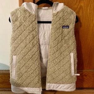 Patagonia reversible tan vest